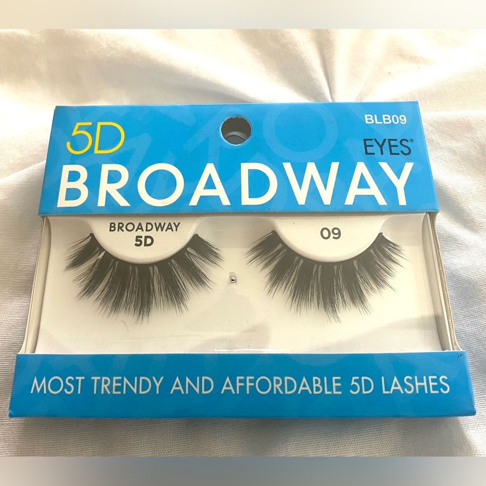 🔥5D LASHES🔥NEW - Picture 5 of 7